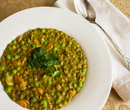 Curried Lentils with Carrots and Peas