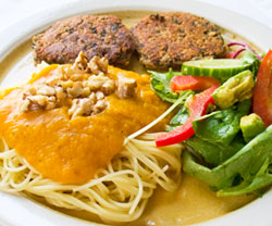 Pasta with Pumpkin Sauce and Toasted Walnuts